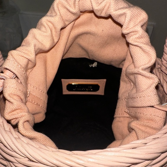 Cleobella Daria Light Pink Dusty Pink Woven Basket Bag
Like new - Picture 9 of 9